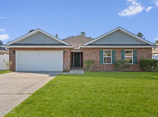 13 Whisperwood Ln, Ocean Springs, MS 39564