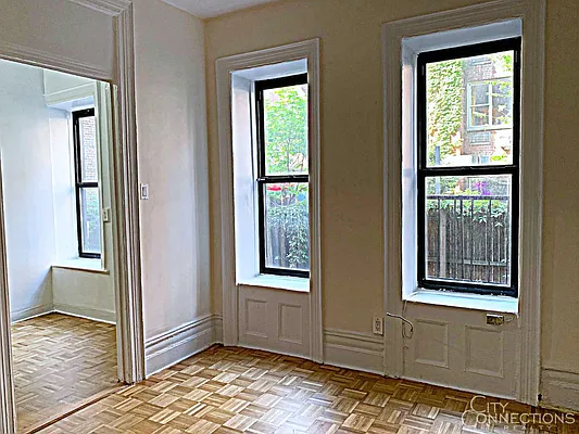 Rented by City Connections Realty | media 19