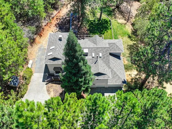 960 Cedar Pines Ln, Colfax, CA 95713