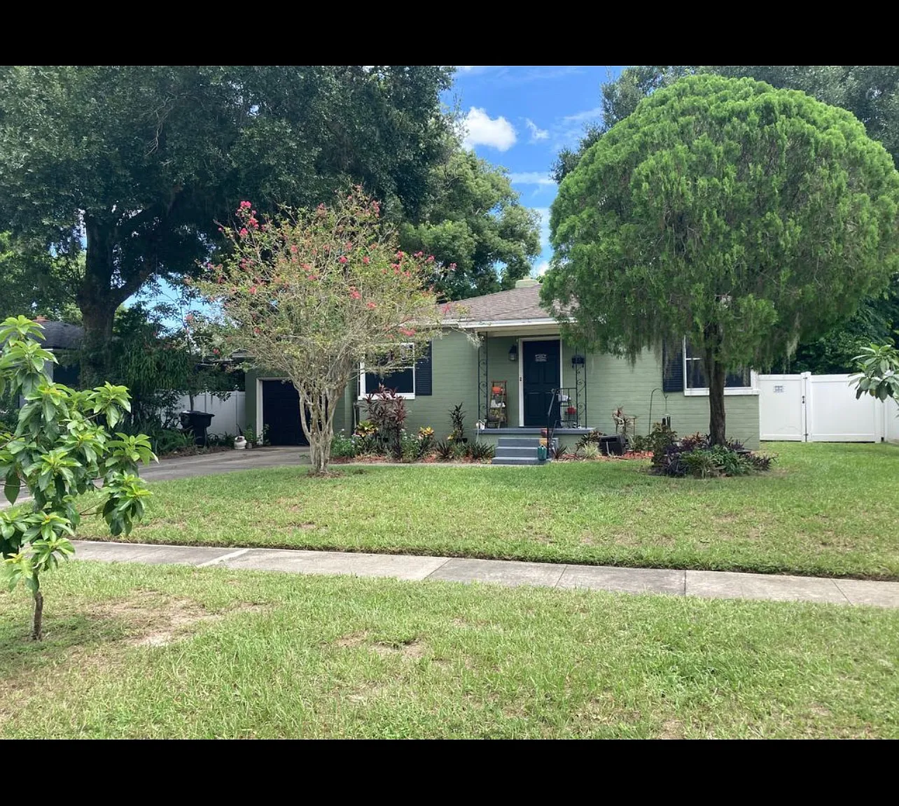 3 bed, 1161 sqft, $2,750 — Photo 2