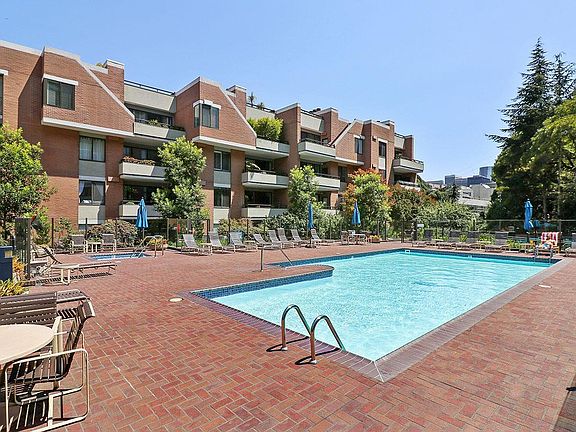 4th image of 101 Lombard St APT 814W