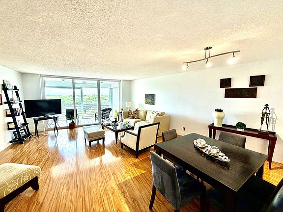 4th image of 3499 Oaks Way #806