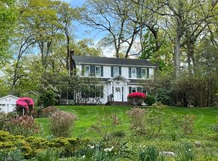 5 Upland Way, Verona Twp., NJ 07044