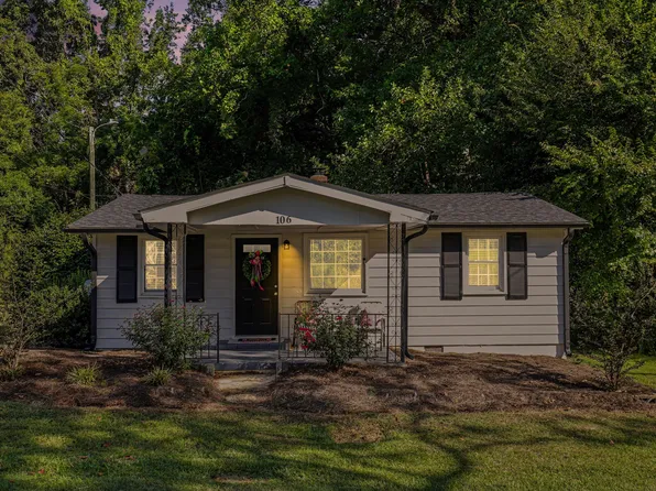 106 W Allen St, Four Oaks, NC 27524