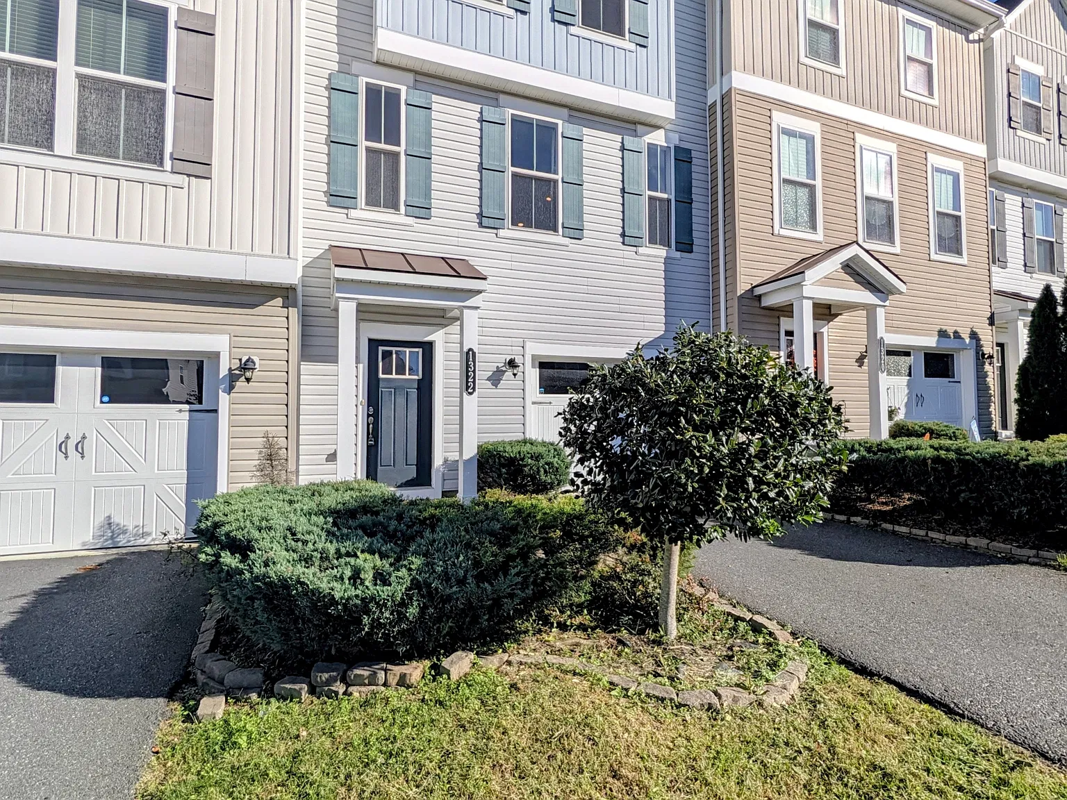 1322 Hudgins Farm Circle - 1 — Photo 1