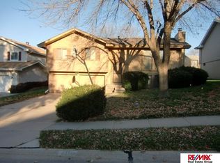 6759 S 87th St, Ralston, NE 68127