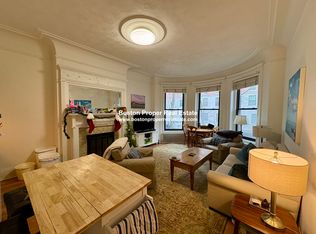 27 Bay State Rd APT 2, Boston, MA 02215