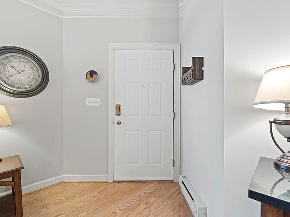 4th image of 5637 Harrington Falls Ln Unit J