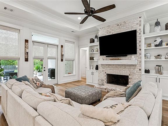 5th image of 2020 Cypress Tree Ct