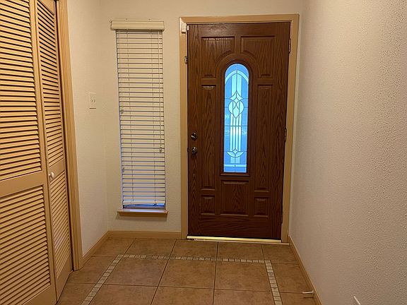 2nd image of 307 Elmwood Cir