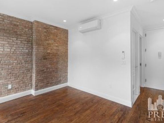 3rd image of 506 E 84th St #4R