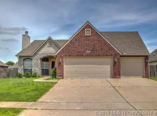 1606 W Vicksburg Pl S, Broken Arrow, OK 74011