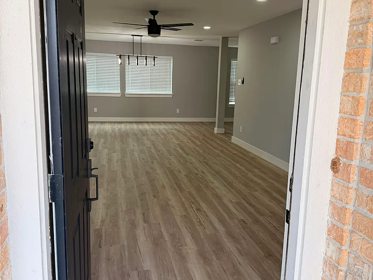10651 Cobblecreek Way — Photo 3