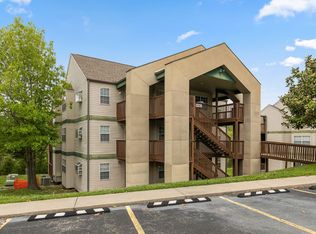 2 Woodpecker Ln, Branson, MO 65616