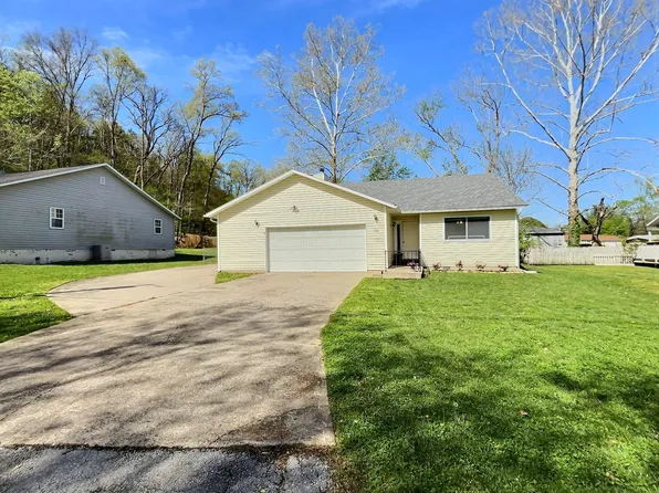 128 Bradford Street, Hollister, MO 65672
