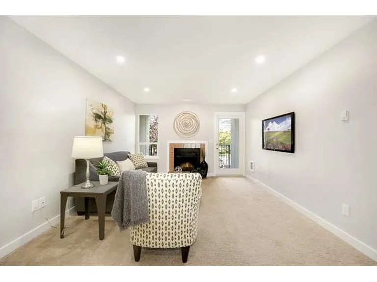 13717 Linden Ave N #205 — Photo 5