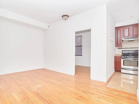 3rd image of 8 E 18th St APT 3