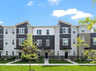 4199 Calder Ln, Aurora, IL 60504