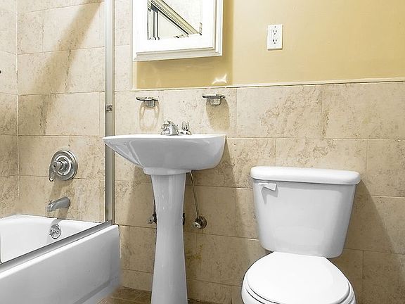 5th image of 234 E 118th St APT 1