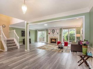 39811 Walker Ct, Northville, MI 48168