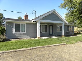 717 Smith Dr, College Place, WA 99324