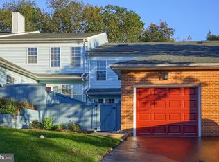 232 Winding Hill Dr, Lancaster, PA
