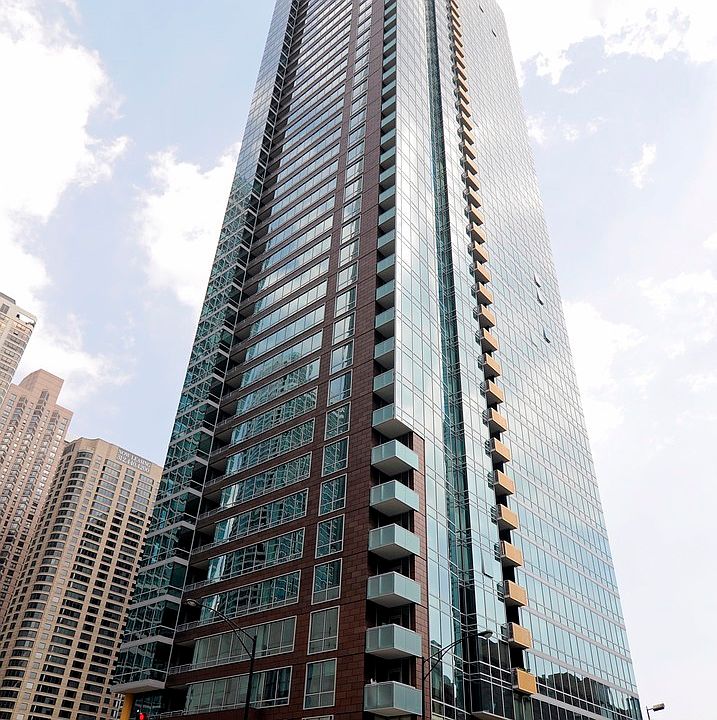 1st image of 505 N McClurg Ct APT 703