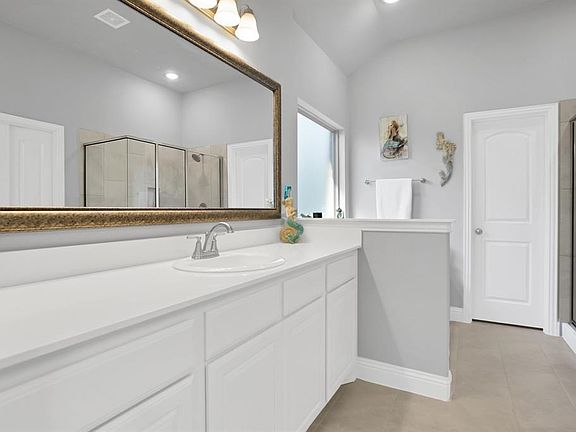 3rd image of 1813 Tuscany Dr