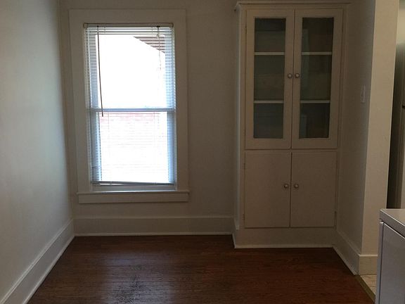 3rd image of 403 Blair Ct APT B