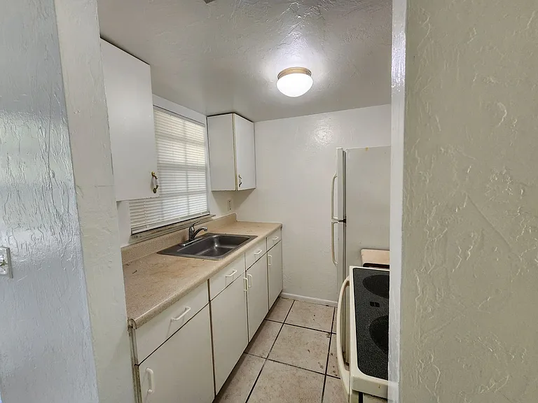 3862 Madison Ave Units 1-4 — Photo 6