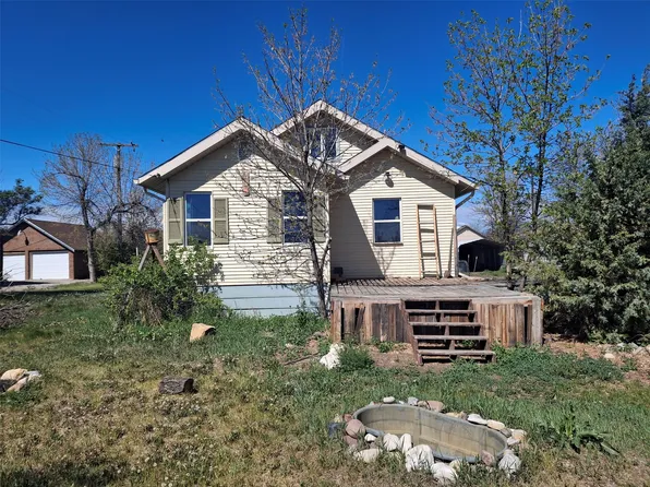 208 3rd Ave NE, Dutton, MT 59433