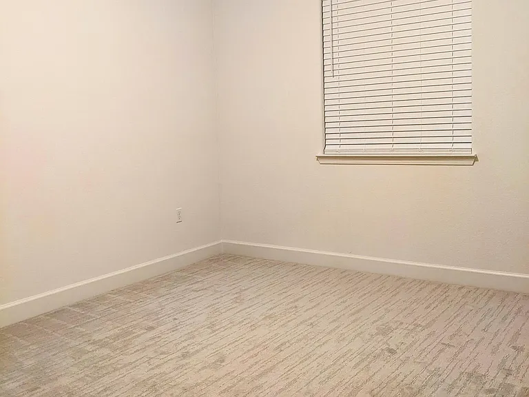 4347 Poppy Meadow St — Photo 8