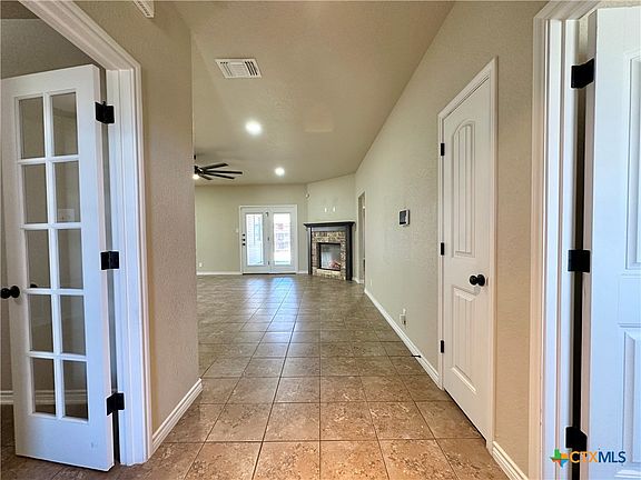 5th image of 6709 Catherine Dr