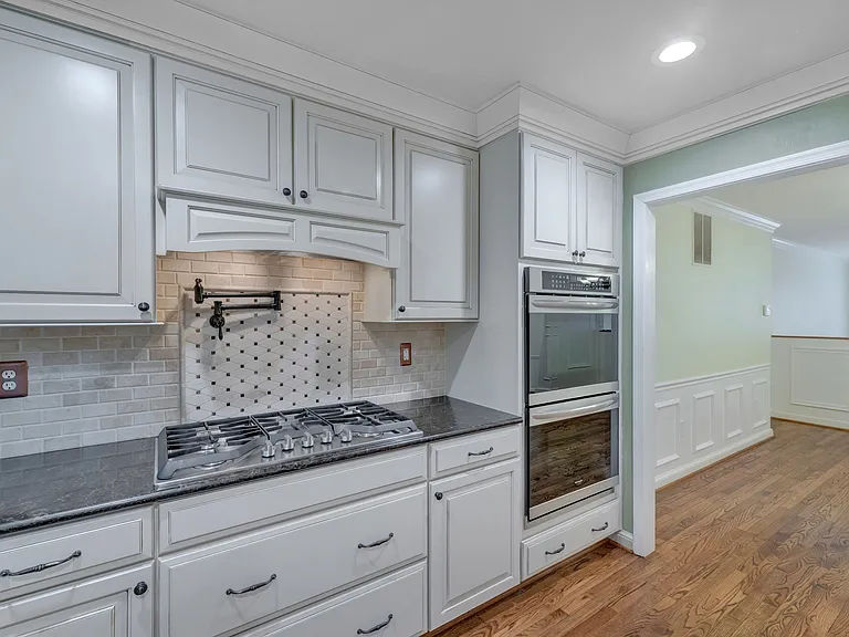 1427 McLean Mews Ct — Photo 5