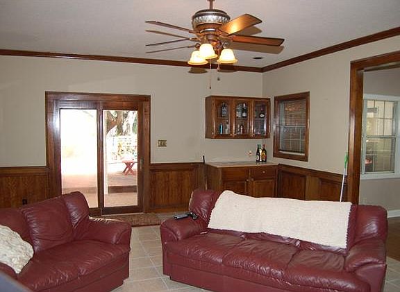 3rd image of 43 Country Oaks Dr