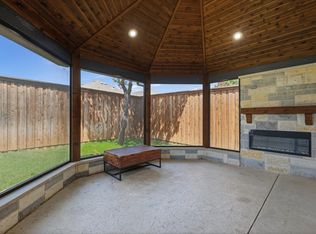 5608 Millers Creek Dr, Argyle, TX 76226