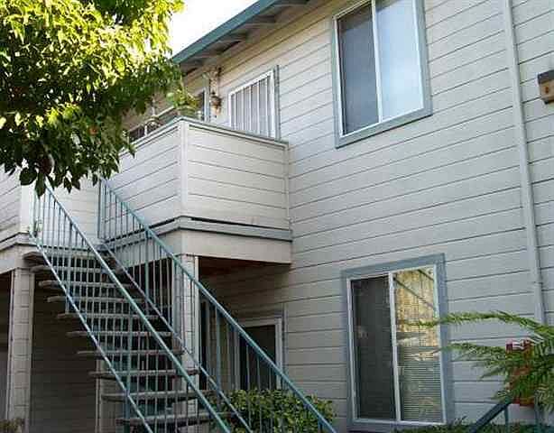 1st image of 24 Leighty Ct Unit 24