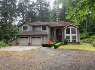 8806 Hudson Ct NE, Bainbridge Island, WA 98110