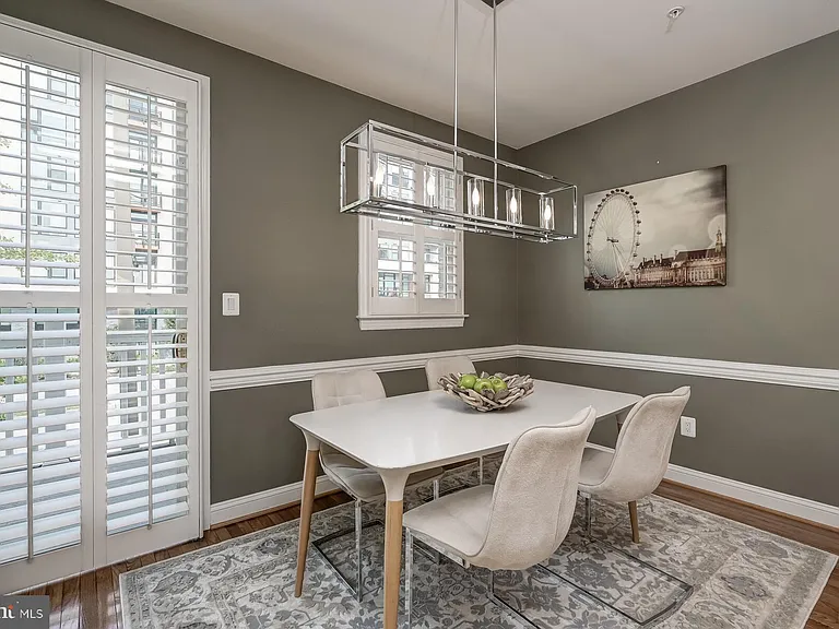 1236 Harbor Island Walk — Photo 20