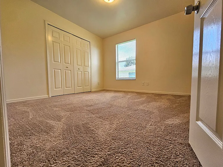 207 Hightower Ave S — Photo 14