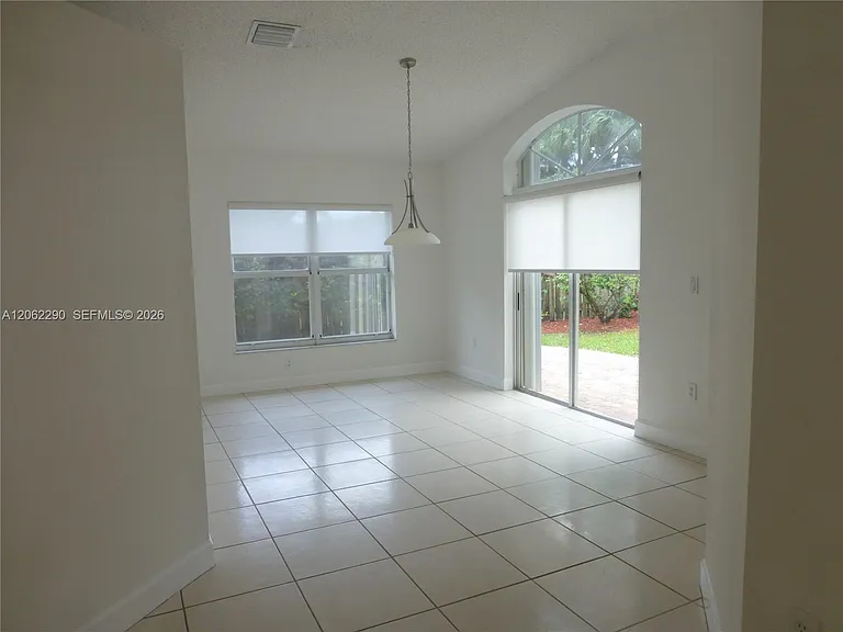 11236 NW 58th Ter — Photo 33