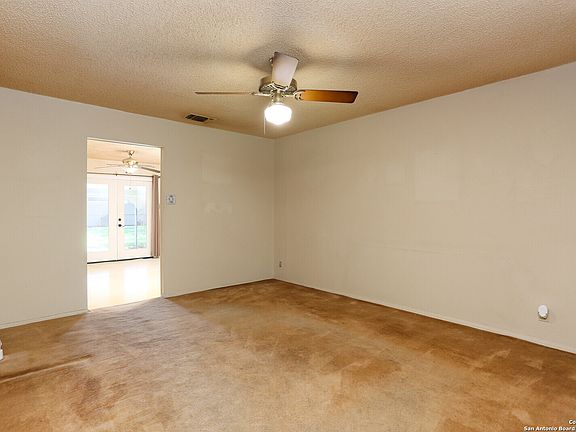 3rd image of 4334 GREYSTONE DR