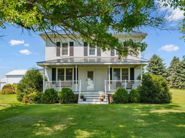 2401 300th Ave, Earlville, IA 52041
