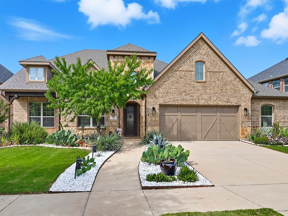 1st image of 117 Birdcall Ln