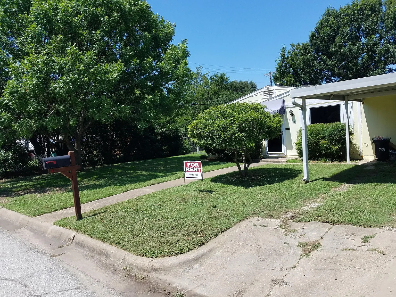 3 bed, 1163 sqft, $1,850 — Photo 2