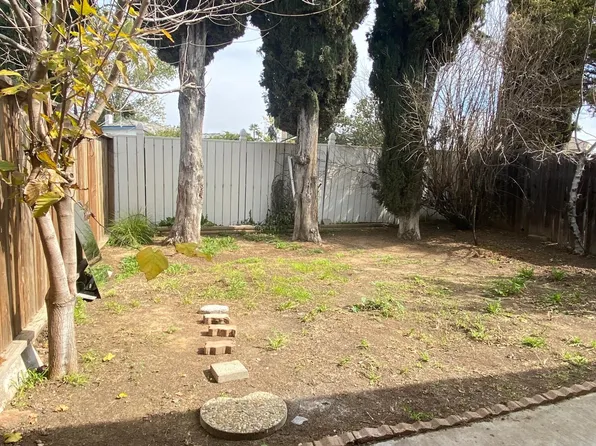 9430 Glade Ave #4, Chatsworth, CA 91311