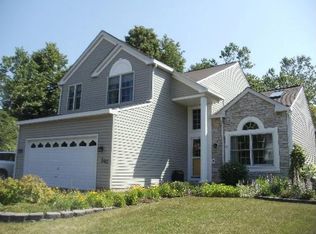 340 Aberdeen Dr, Algonquin, IL