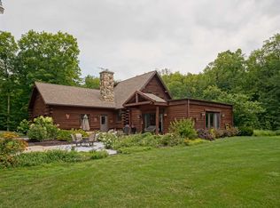 N1822 S Kohn Rd, Reeseville, WI 53579