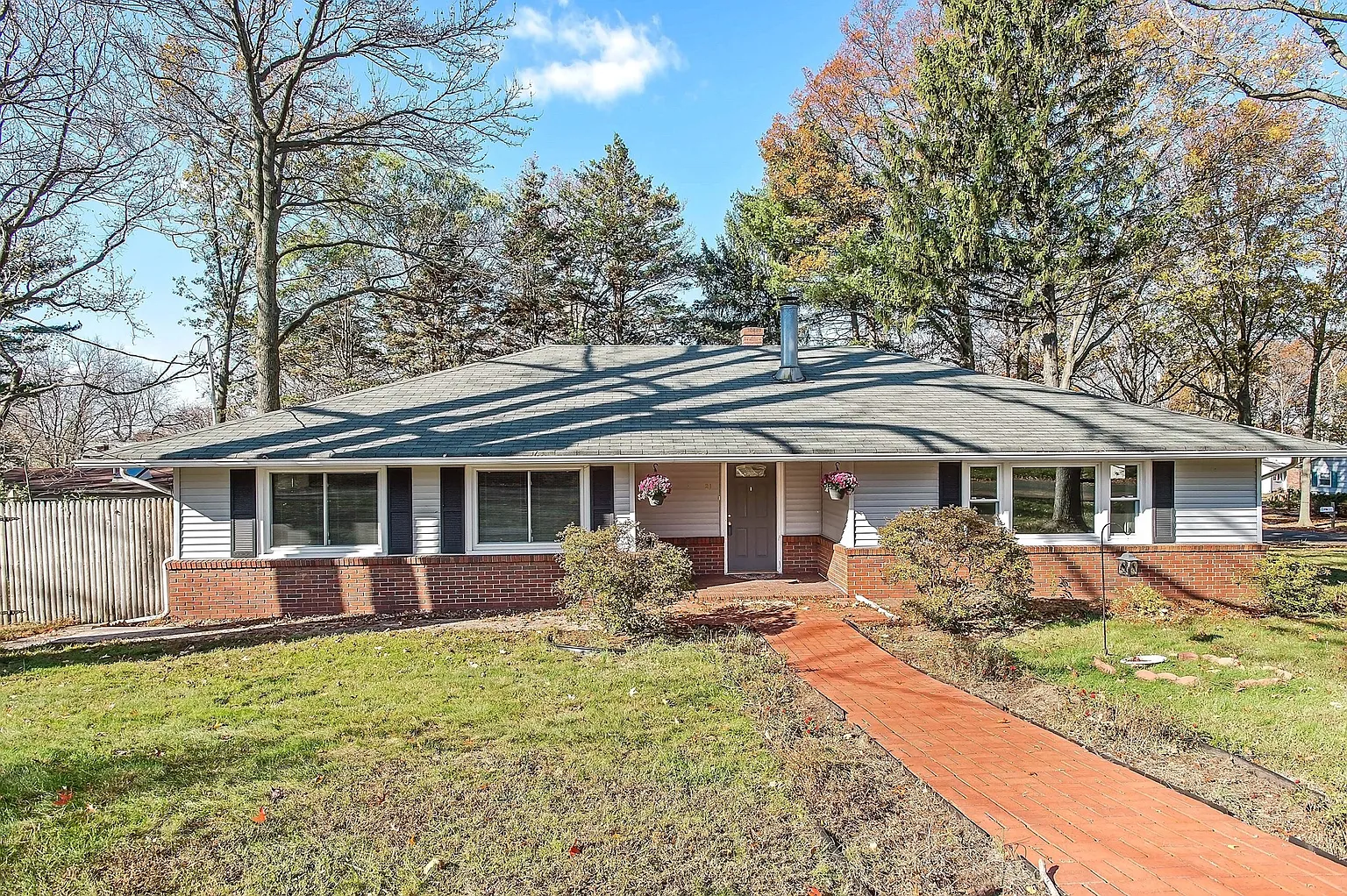21 Milton Ave photo 1