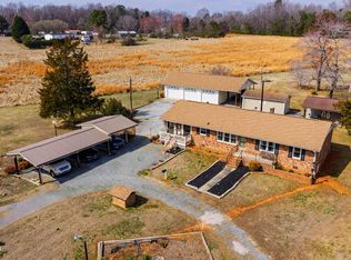 200 Sawmill Rd, Cedar Grove, NC 27231